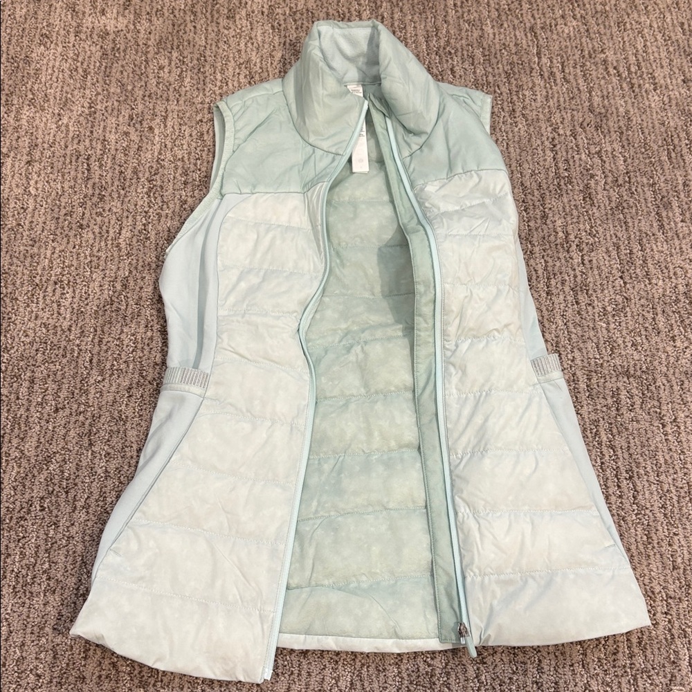 Lululemon Athletica Mint Puffer Vest